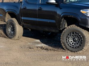 Custom Wheels (1) - Rough Country - 87 Series - Gray w/ Black Ring - 17 x 8.5 / 6 x 5.5 / +0